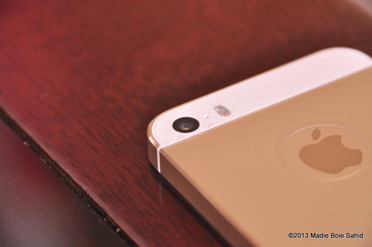 iPhone 5S Rear Camera with True Tone LED Flash